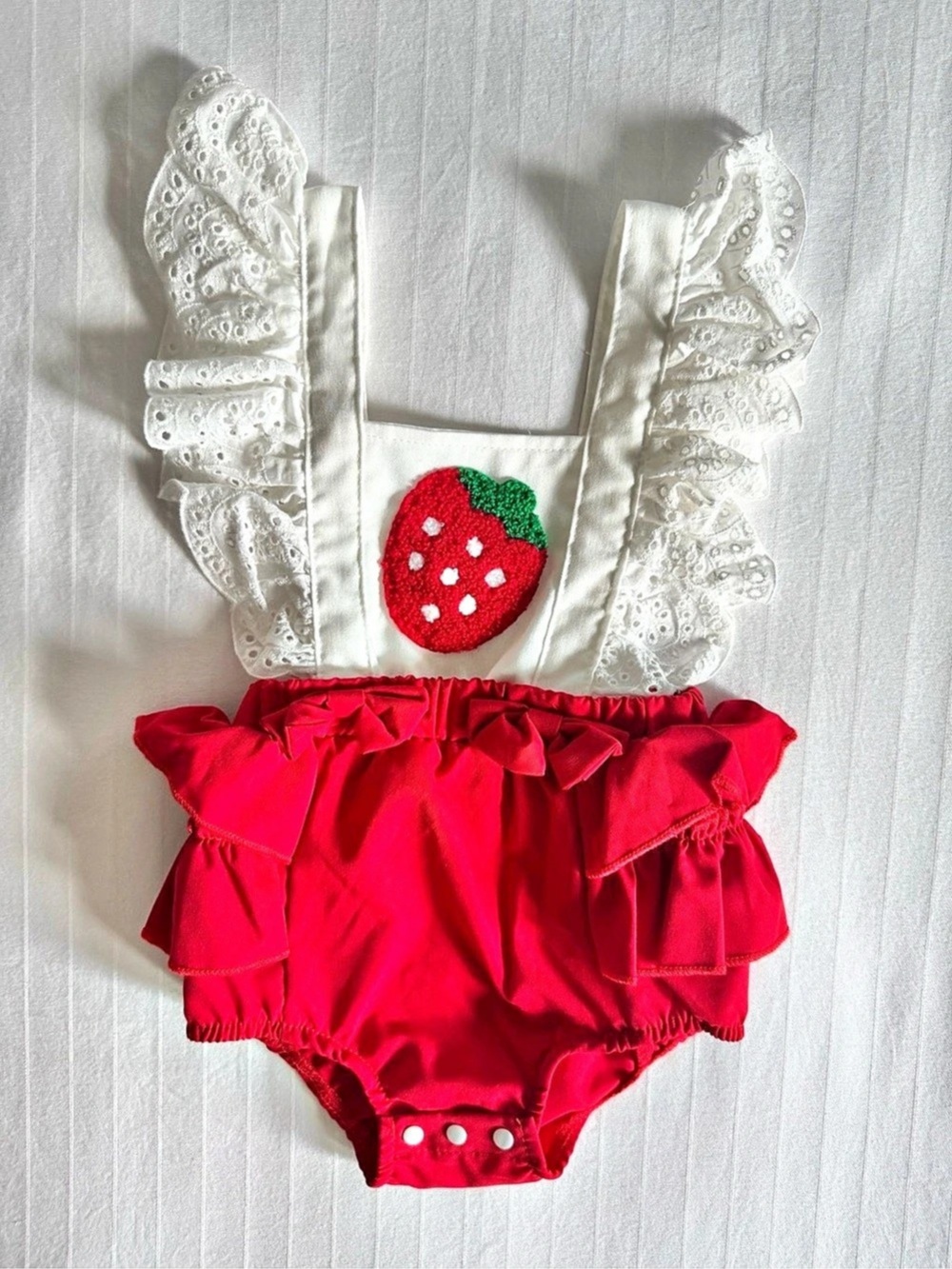 PatPat Girls 9-12M Red Strawberry Romper NWT
